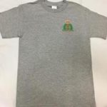 T-Shirt Mens Embroidered Crest / T-Shirt l’écusson brodée pour homme